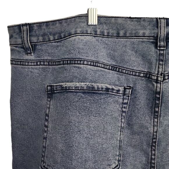 Lane Bryant Midrise Girlfriend Jean Shorts, 24 - Picture 4 of 6